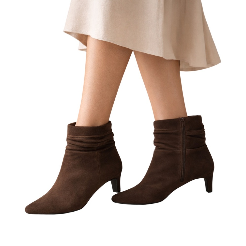 ANDIAMO Brown Faux Suede Ruched Slouch Ankle Booties 6.5 Pointed Toe
